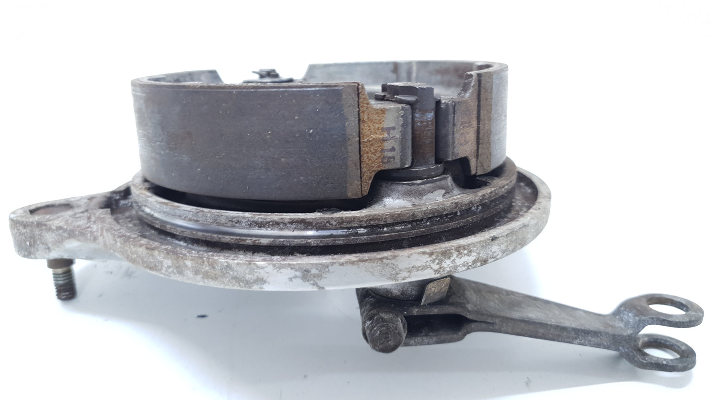 Tambour de frein arrière Honda CM 125 Custom 1986 n°2 Réf : 43100-399-023