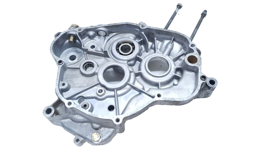 Carter moteur central droit Yamaha TZR 50 2008 n°3 Réf : 5WXE51501000