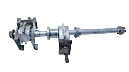 Axe de roue arrière Kawasaki KMX 125 1986 Réf : 410681228