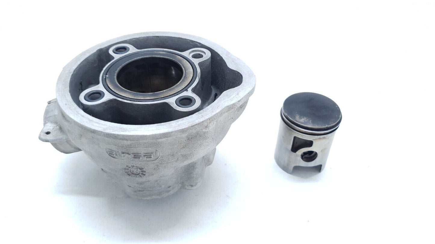 Cylindre & piston 40mm Yamaha TZR 50 2012 Réf : 13C-E1311-00 Cylinder