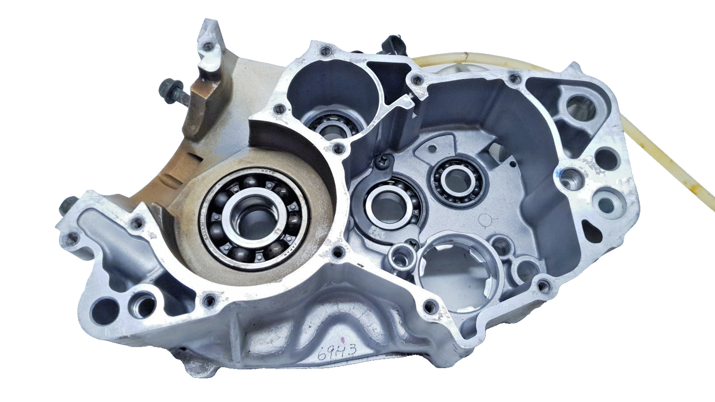 Right crankcase Yamaha TDR 125 1998 Ref: 3BN151210400