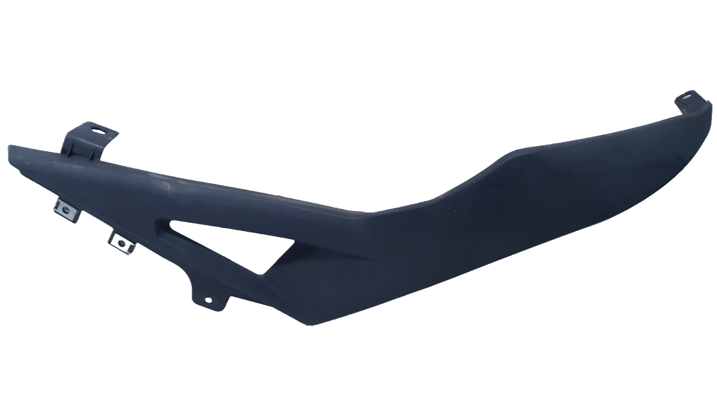 Carénage de selle droit Aprilia RS 50 2008 Réf : 00H04419771