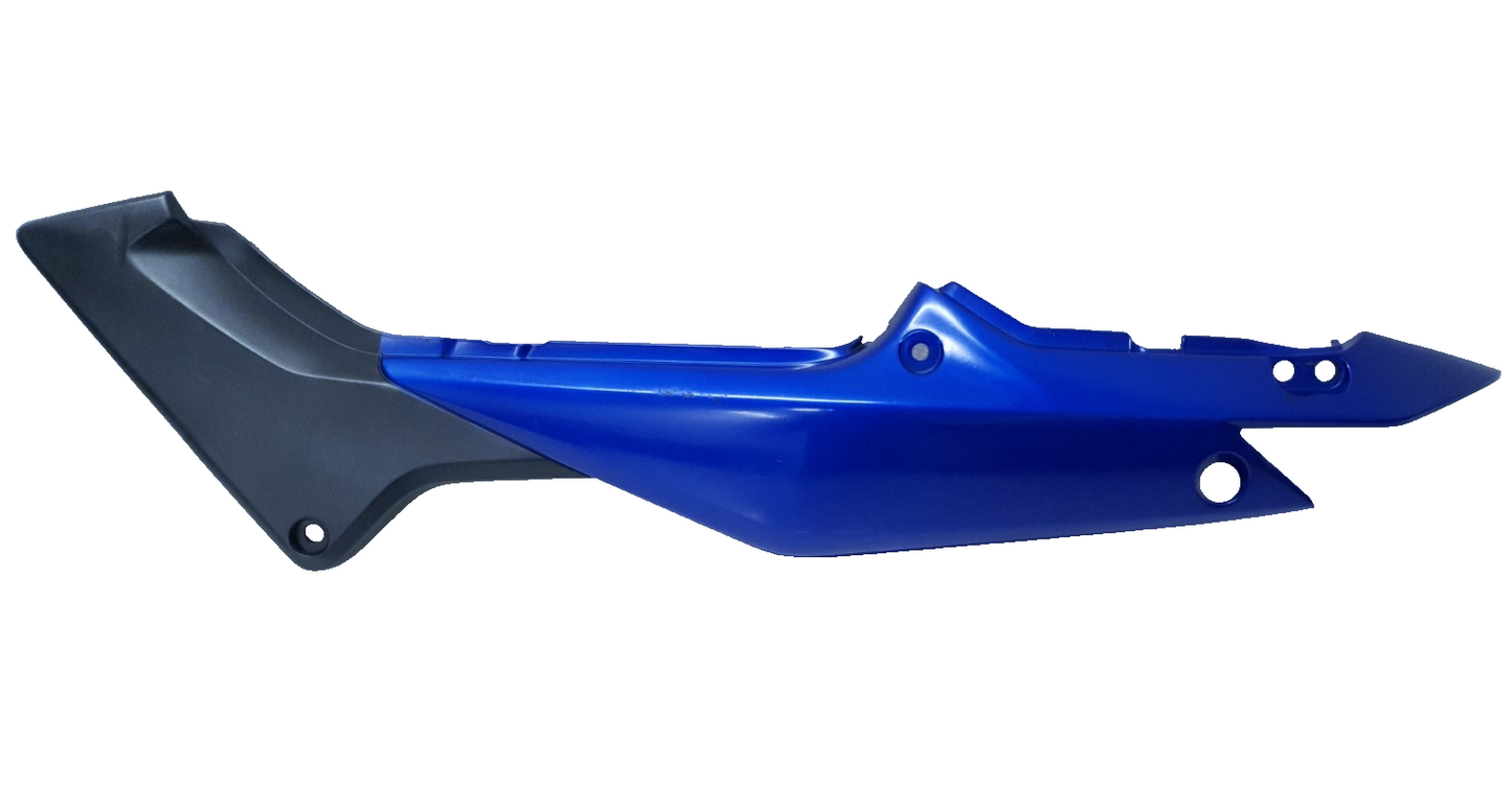 Carénage arrière gauche Honda CBR 125 2007 Réf : 83700-KTY-D30ZC