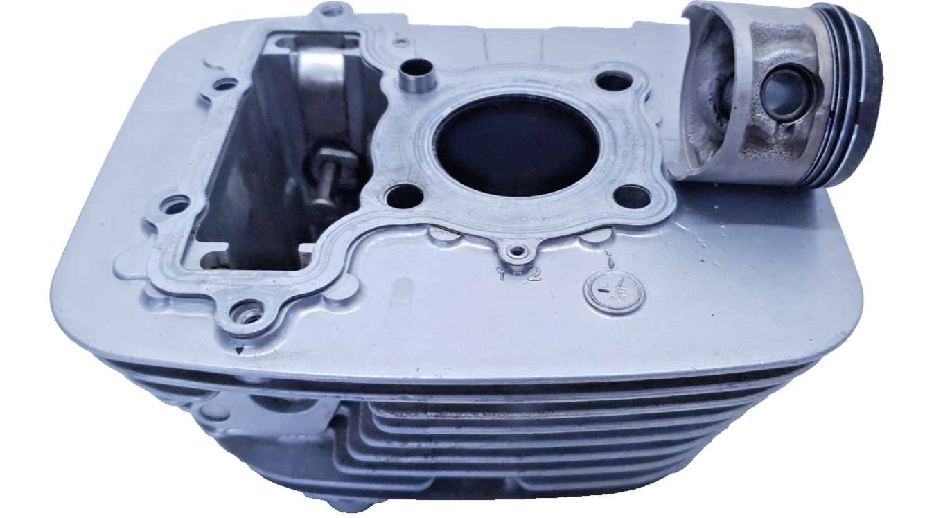 Cylindre & piston 2-2 Yamaha XV 125 Virago 2000 Réf : 4RF113200000