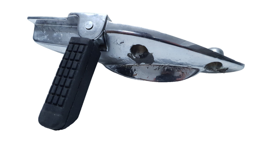 Repose-pied arrière droit Kymco Zing 125 1997 Réf : 50711KKAK900F1A