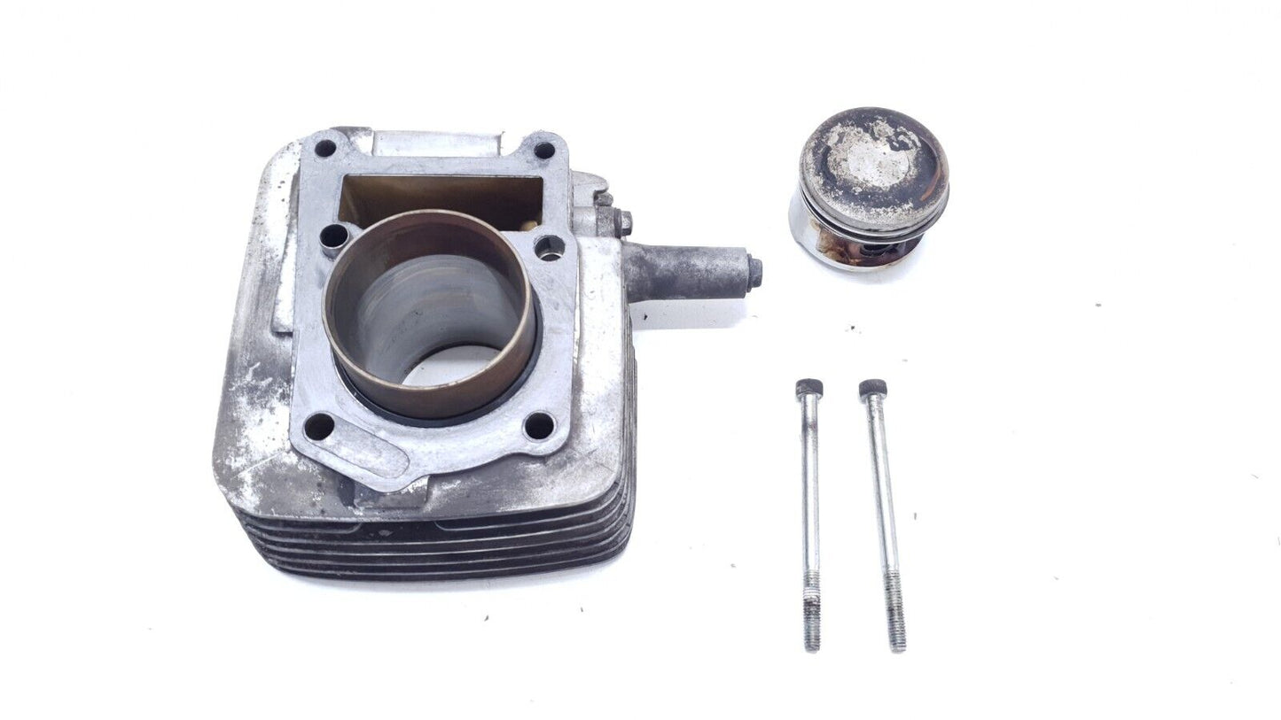 Cylindre & piston Yamaha YBR 125 2010 n°2 Réf : 5VL-E1310-00 Cylinder