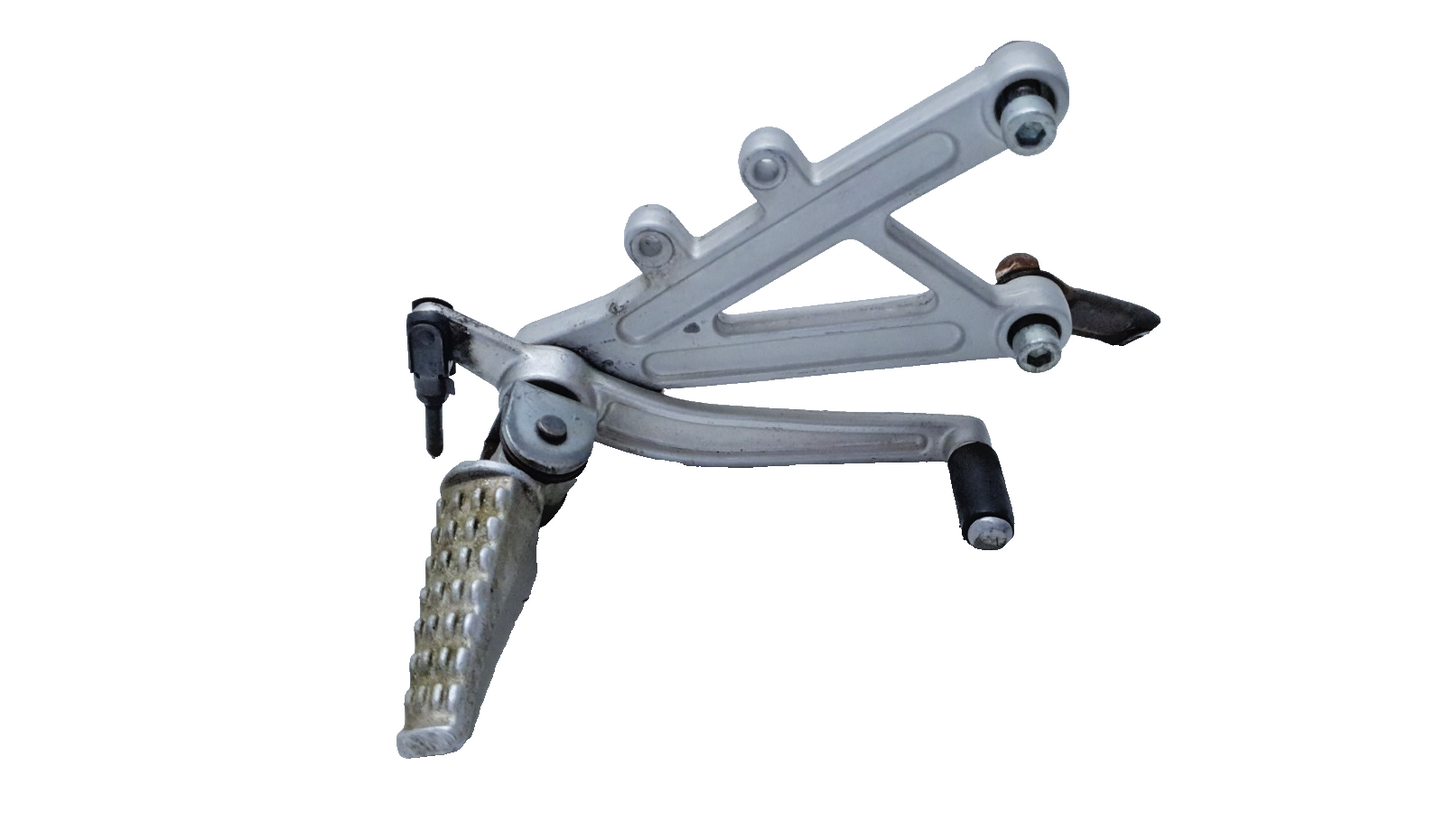 Repose pied avant droit Aprilia RS 50 2008 Réf : 00H01504121
