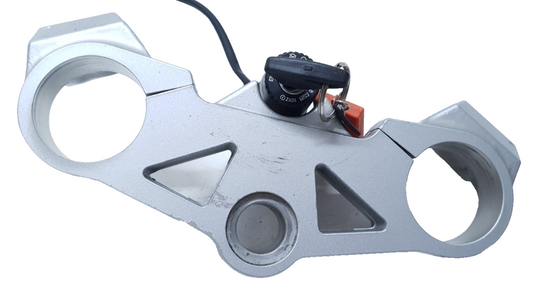 Té de fourche supérieur et contacteur Aprilia RS 50 2010 Réf : 896526