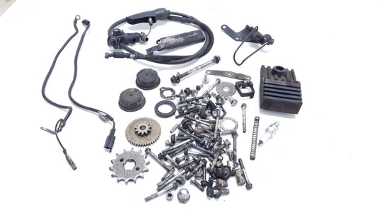 Kit visserie Yamaha YBR 125 2010 n°2 Screw kit