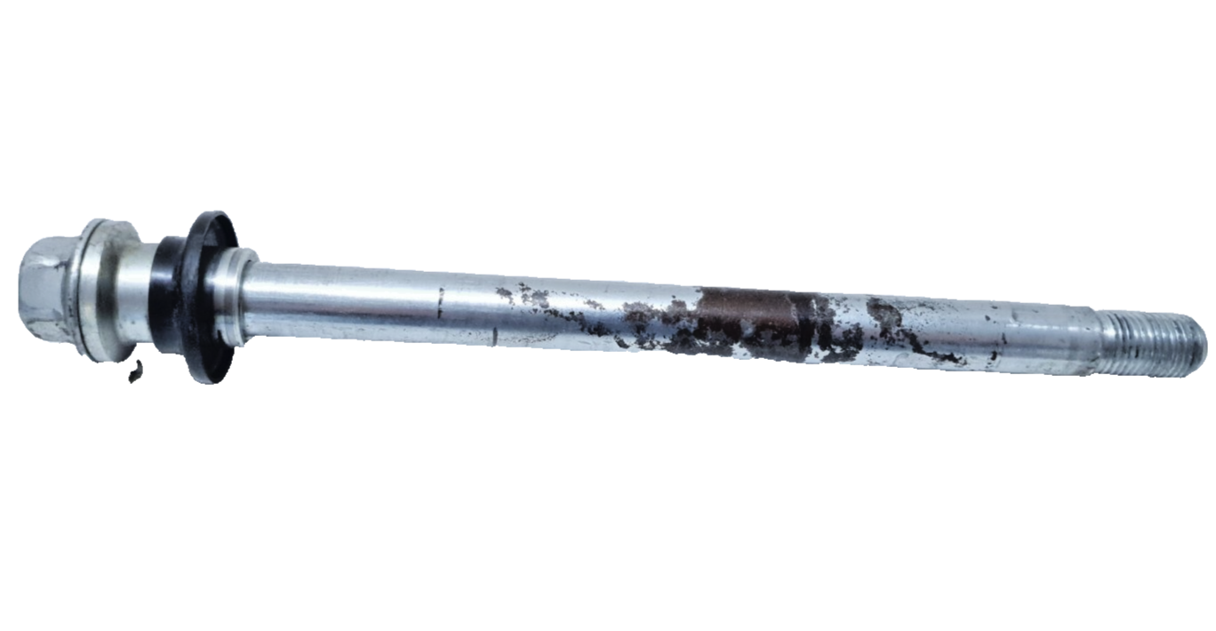 Axe de roue avant Yamaha XV 125 Virago 2000 Réf : 33M251810000