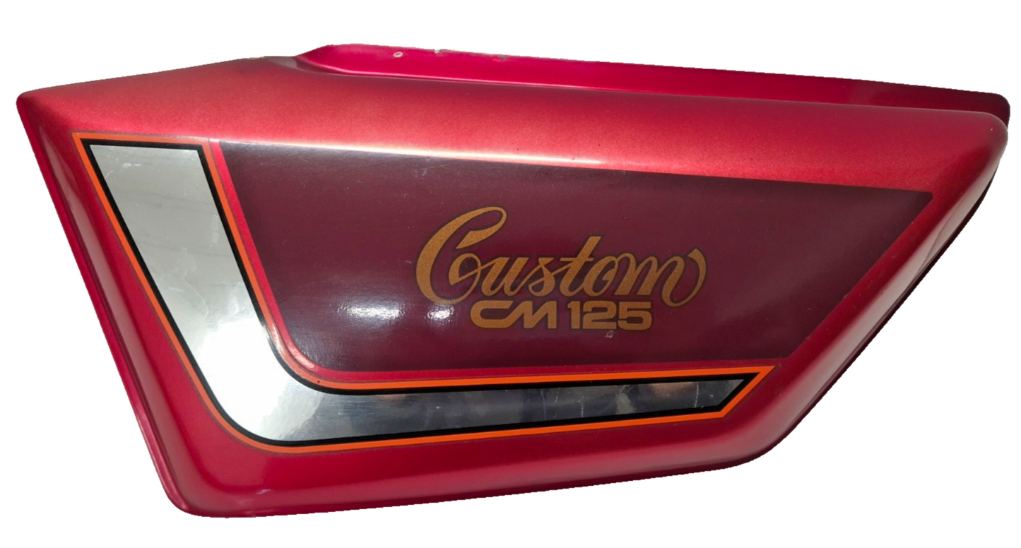 Carénage gauche Honda CM 125 Custom 1995 Réf : 83750-KC2-680ZC