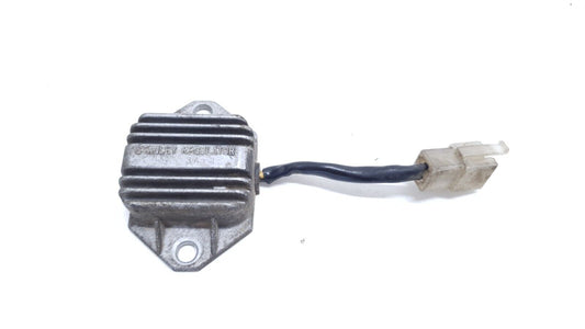 Régulateur de tension 6V Yamaha DT125LC 1982 n°3 Voltage regulator