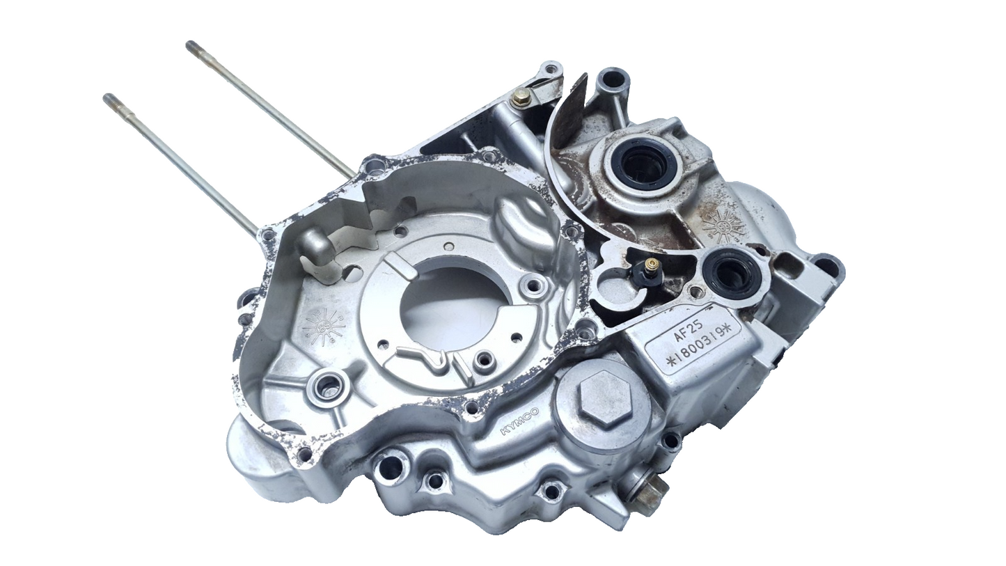 Carter moteur central gauche Kymco Stryker 125 2001