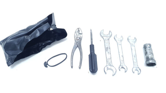 Trousse à outils Yamaha TDR 125 1991 Réf : 3SH-F8100-00-00 Tool box