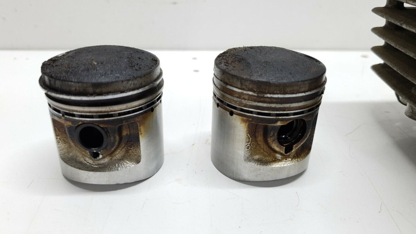 Cylindre & pistons 44m Honda CM 125 T 1978-1981 N°2 Réf : 12100-399-000 Cylinder