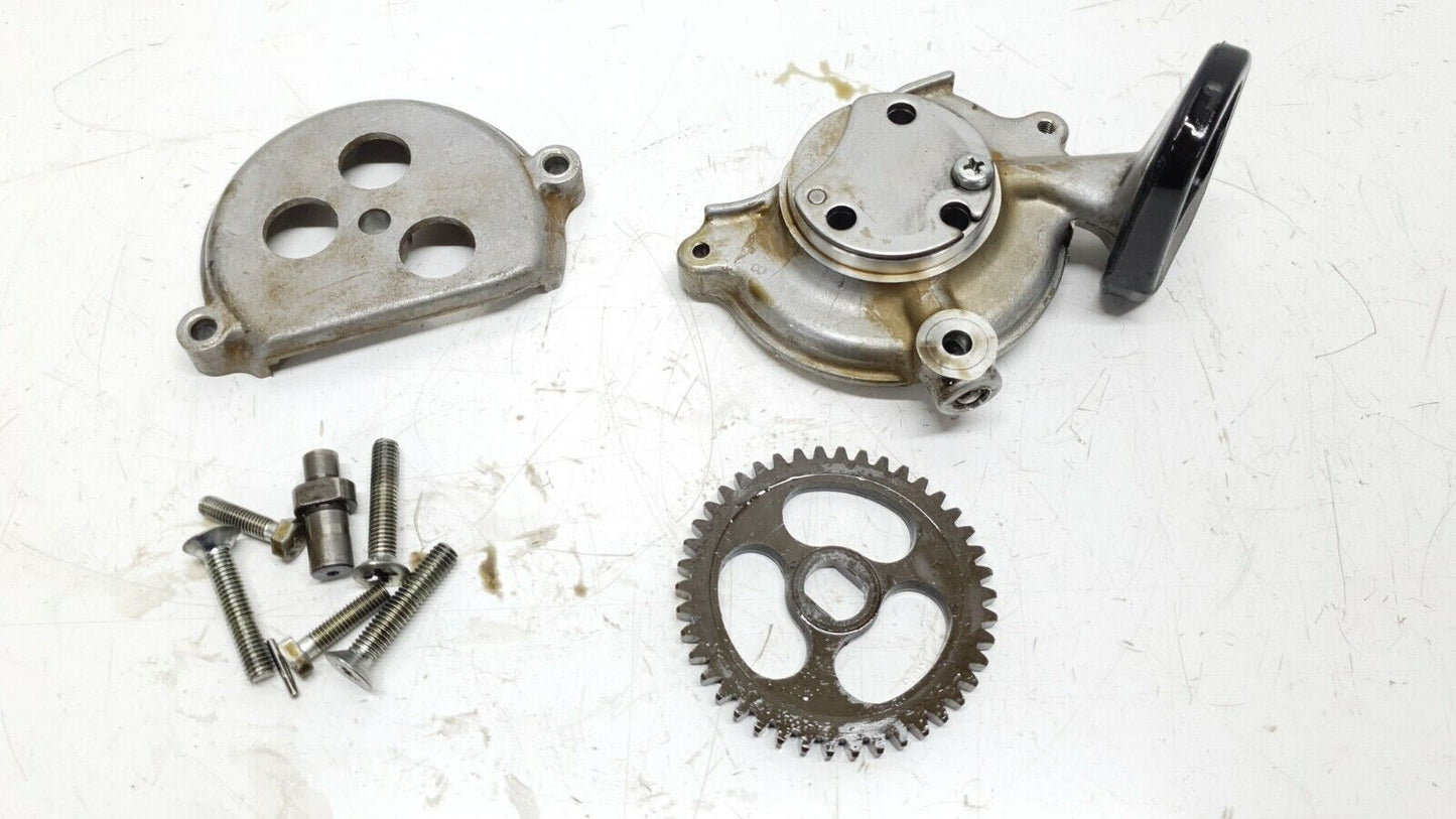 Pompe à huile complète Honda CM 125 Custom 1997 Réf : 15100-402-020 Oil pump