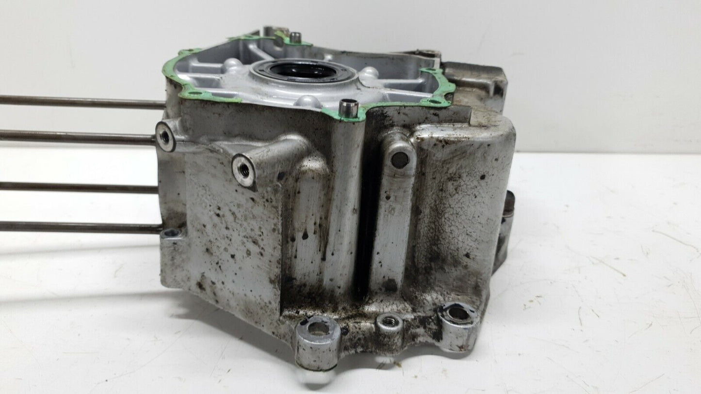 Carter moteur central G Honda CM 125 Custom 1997 Réf : 11200-KC2-770 Left Cover