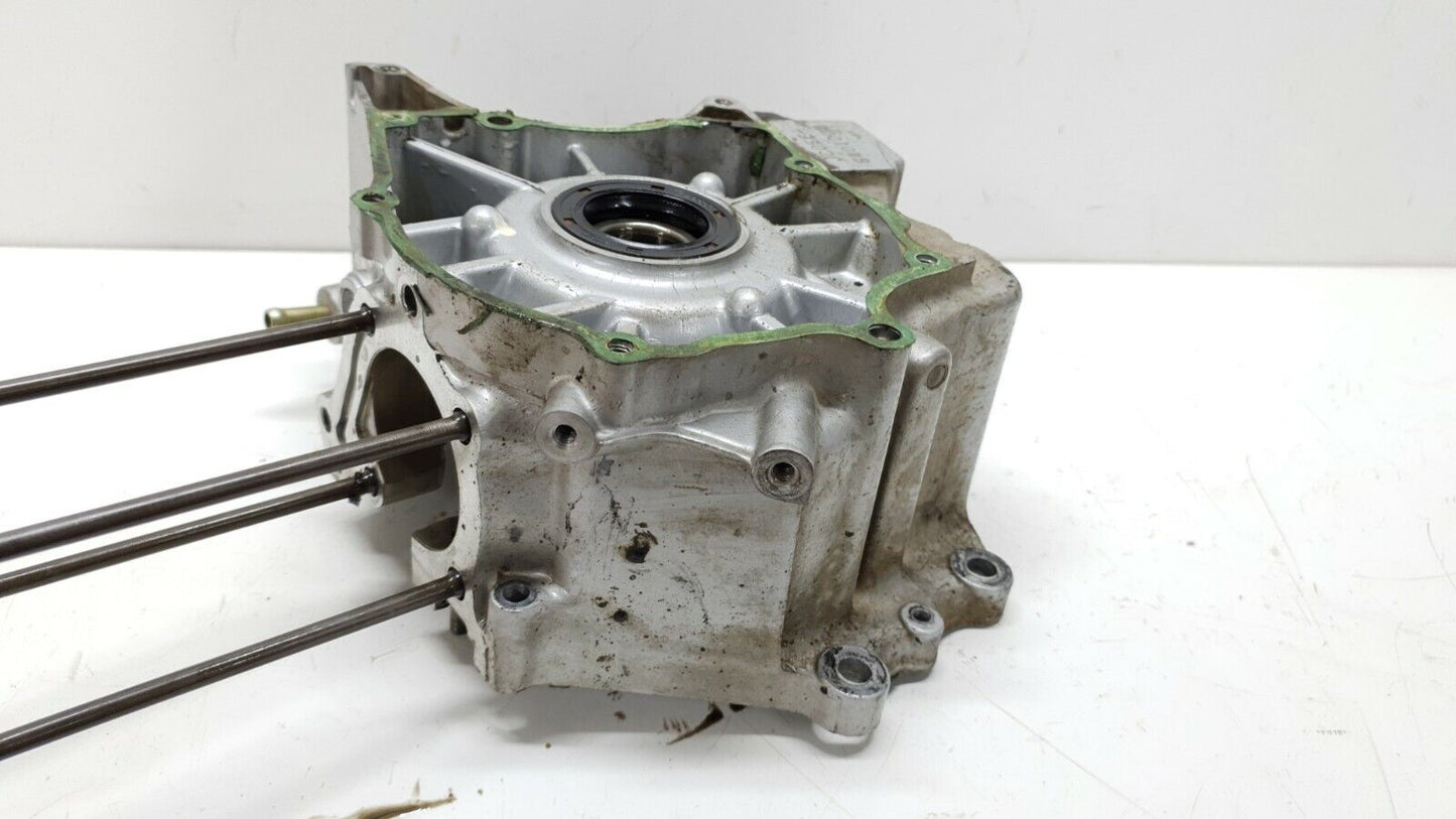 Carter moteur central G Honda CM 125 Custom 1992 Réf : 11200-KC2-770 Left Cover