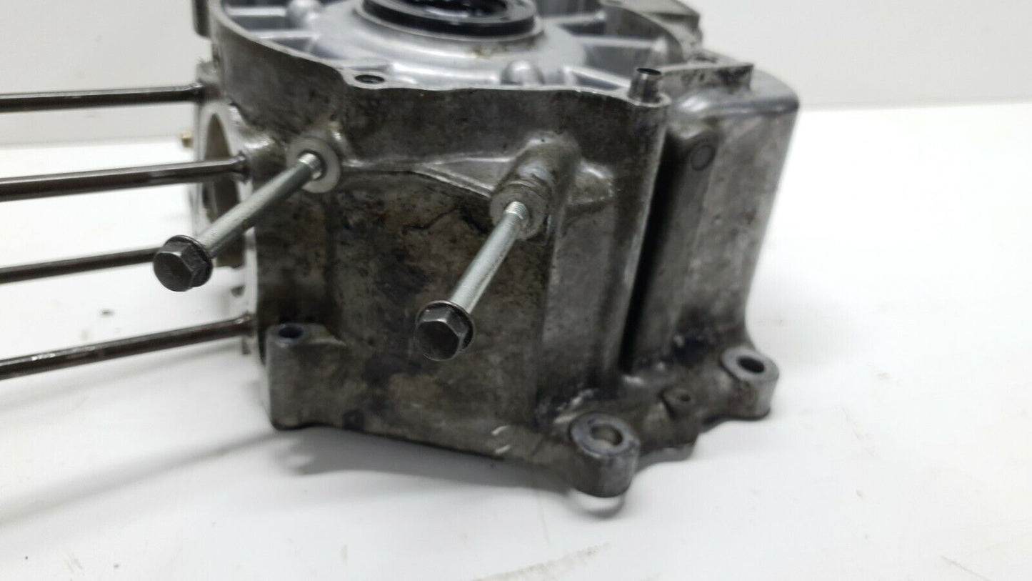 Carter moteur central G Honda CM 125 Custom 1987 Réf : 11200-KC2-000 Left Cover