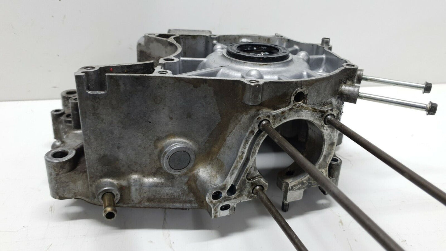 Carter moteur central G Honda CM 125 Custom 1987 Réf : 11200-KC2-000 Left Cover