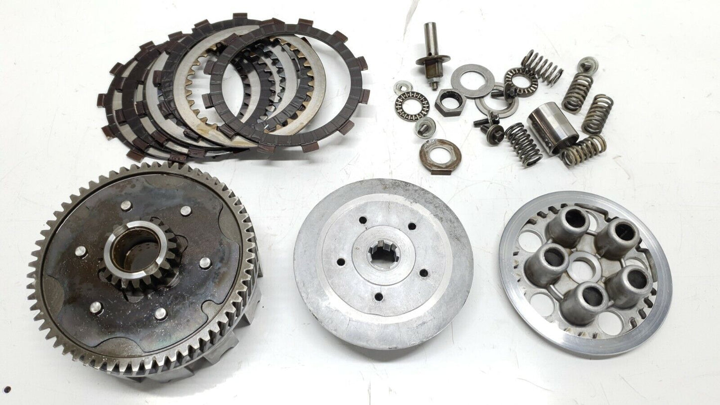 Embrayage complet Suzuki 125 DR 1985 N°2 Réf : 21200-44813-000 Clutch