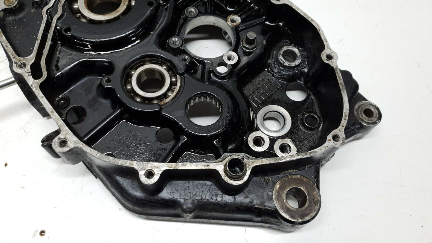 Carter moteur central droit Suzuki 125 DR 1985 N°2 Réf : 11300-42A00-000