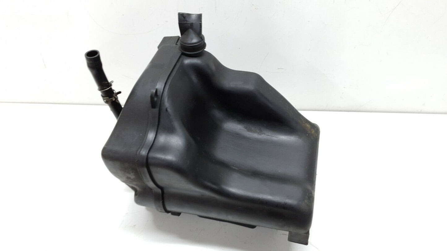 Boite à air Suzuki 600 DR 1989 Réf : 13741-14A00-000 Air box