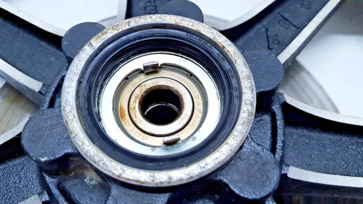Roue avant Yamaha XS 400 SE 1981 Réf : 2V0-25168-00