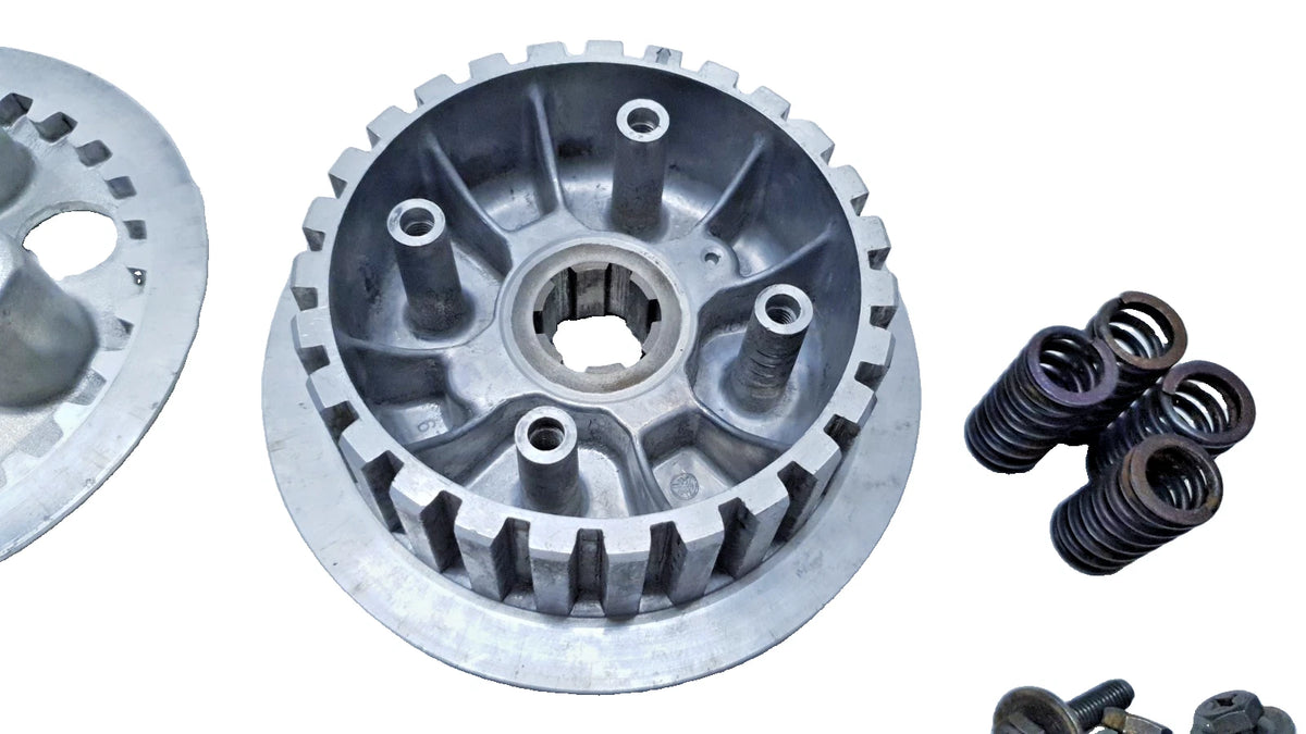 Embrayage Yamaha XS 400 SE 1981 Réf : 1L9-16301-00