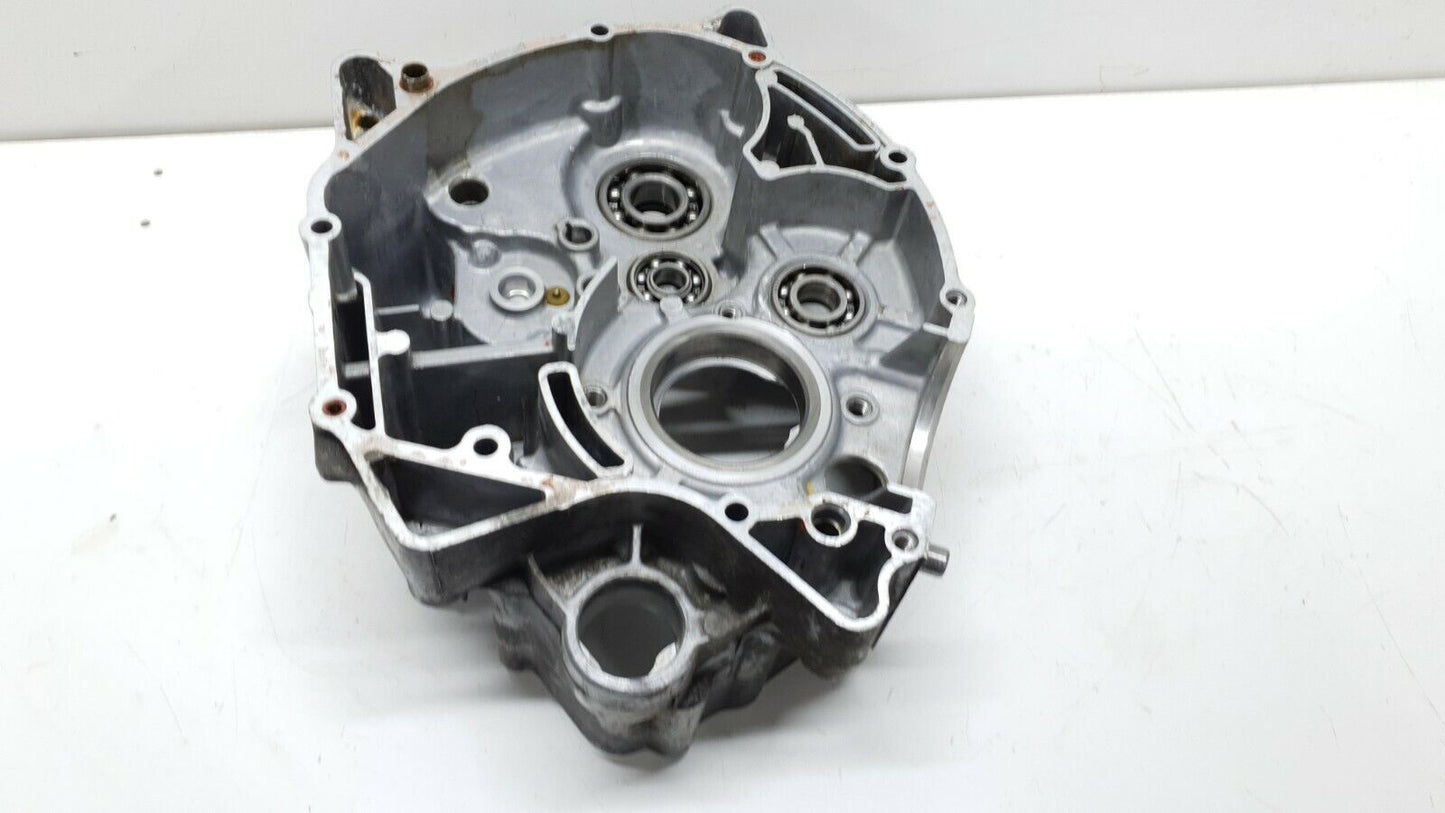 Carter moteur central gauche 2/2 Yamaha XT125R 2005 Réf : 5HH-E5150-01-00