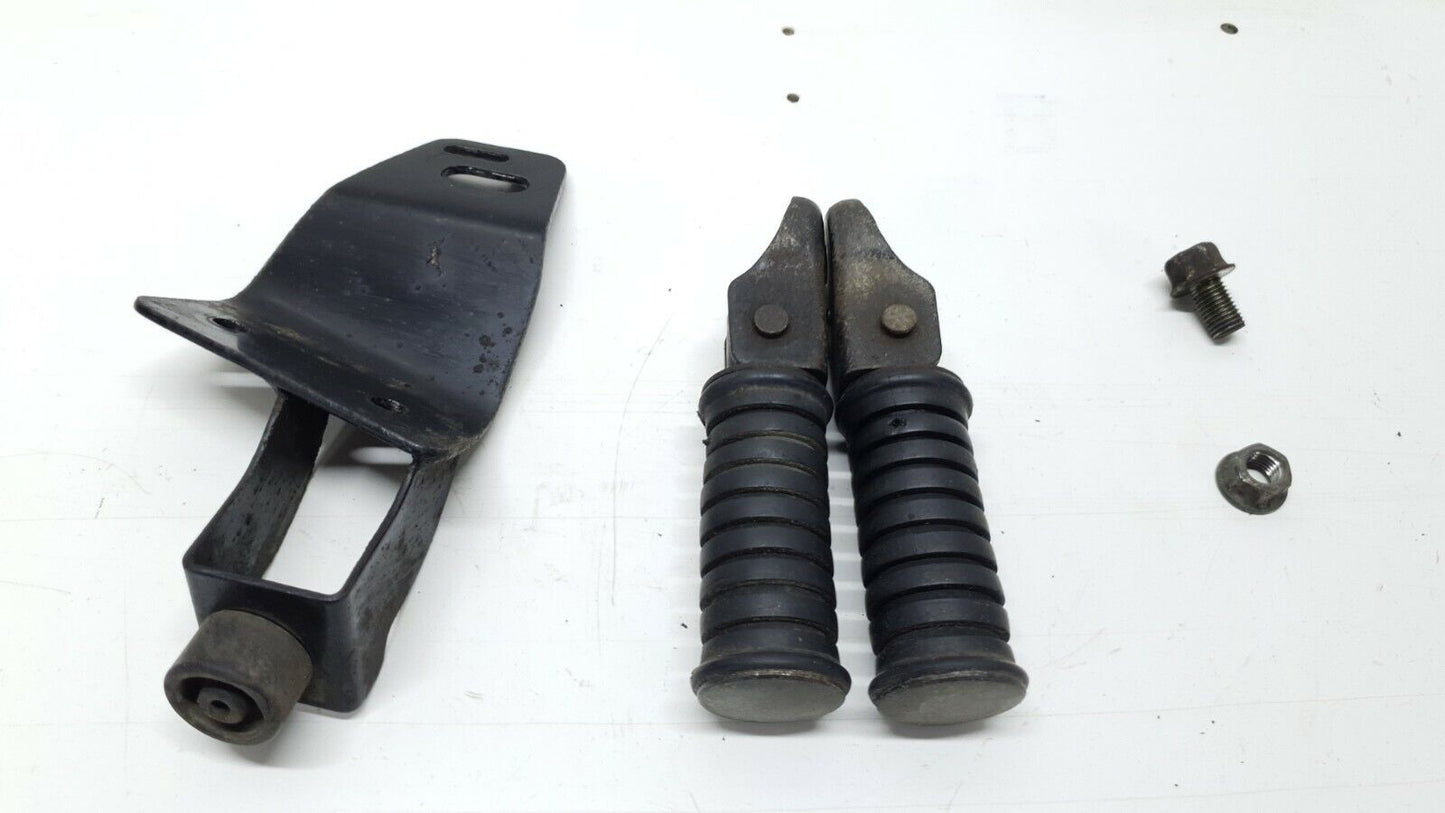 Reposes pieds arrière Yamaha SR 125 1998 Réf : 5H0-27430-00-00 Rear footrest