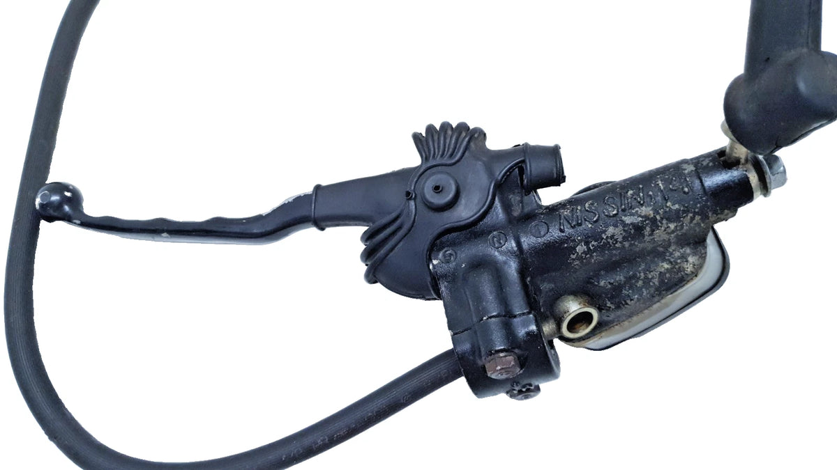 Maître cylindre de frein avant Yamaha XS 400 SE 1981 Réf : 1U4-25850-01