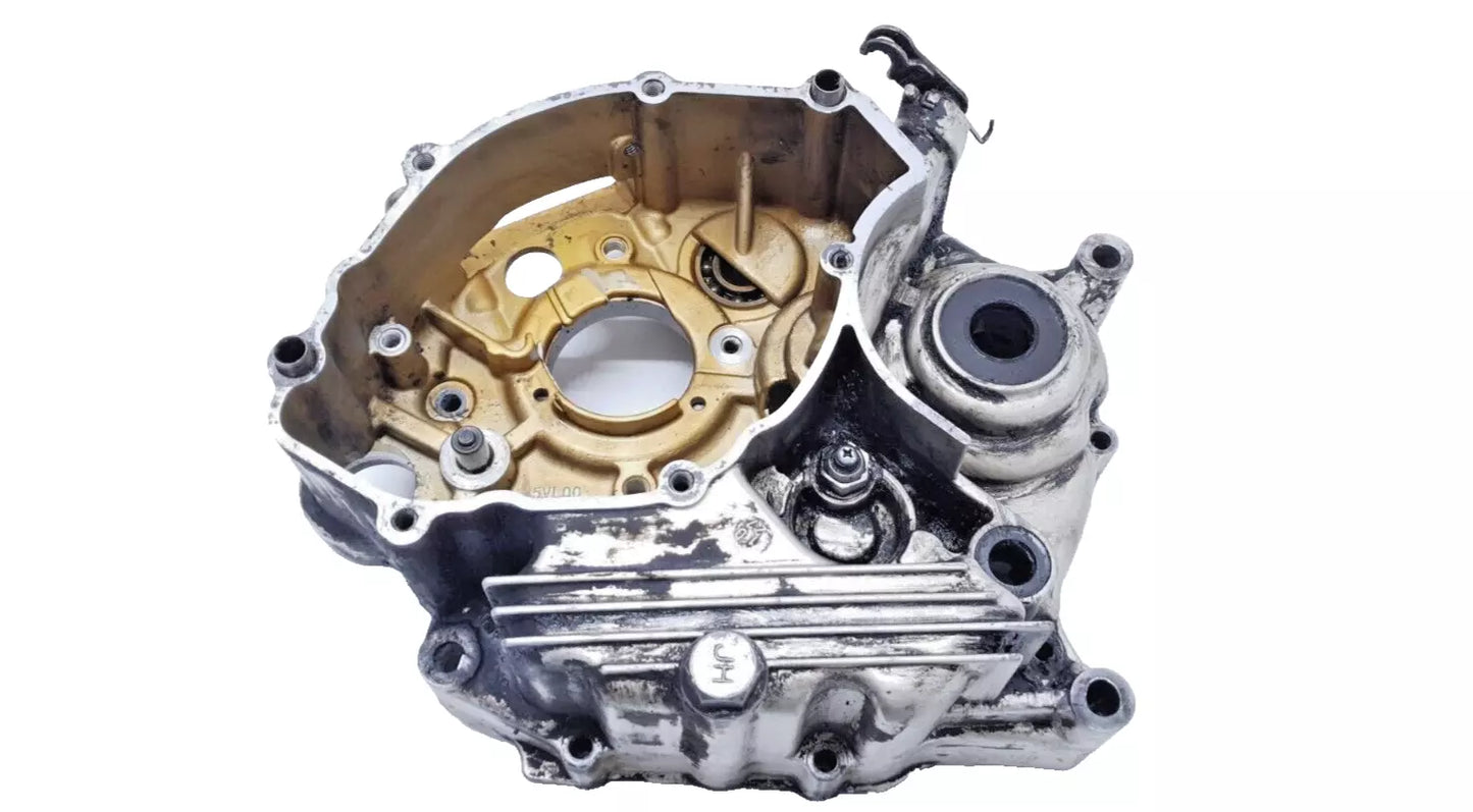 Carter moteur central gauche Yamaha YBR 125 2010 n°2 Réf : 5VL-W1510-11