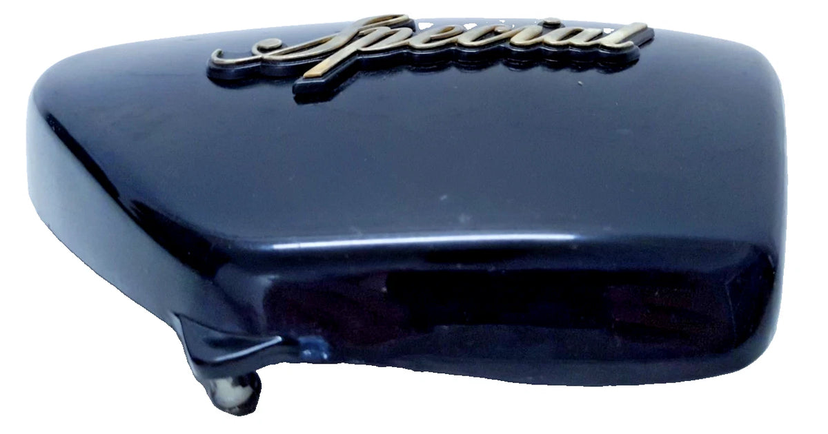 Carénage latéral droit Yamaha XS 400 SE 1981 Réf : 3N6-21721-00-20