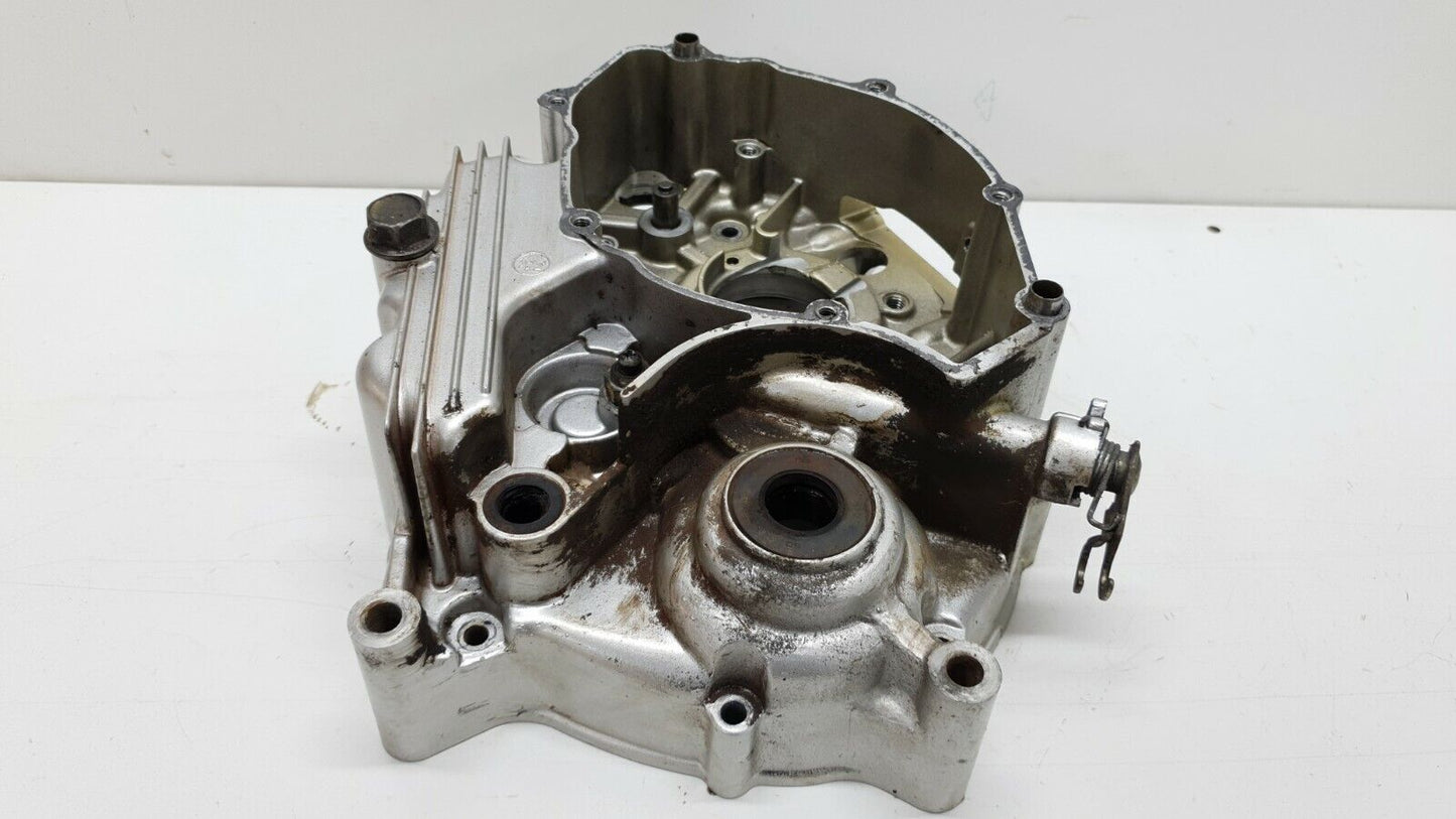 Carter moteur central G Yamaha XT125X 2008 (N°2) Réf : 5VLW15101100 Crankcase