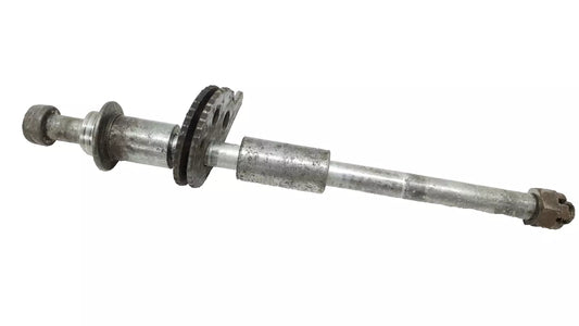 Axe de roue arrière Yamaha DT125LC 1987 n°6 Réf 37F-25381-00-00
