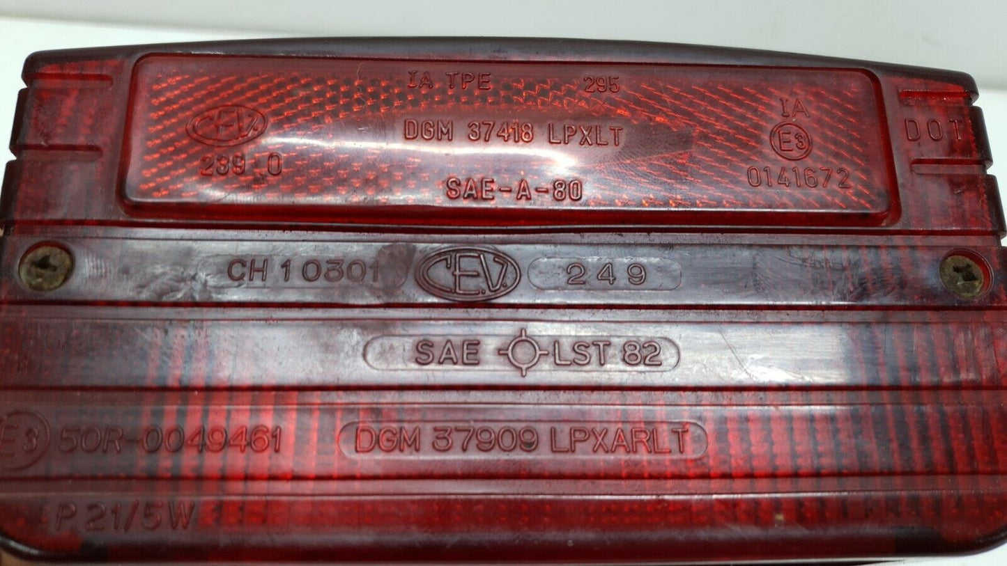 Feu arrière - Phare arrière Triumph 900 Tiger 1994 Rear light