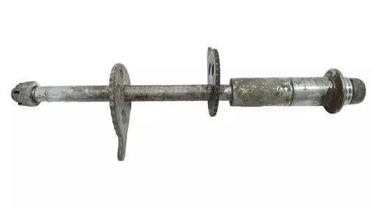 Axe de roue arrière Yamaha DT125LC 1987 n°8 Réf 37F-25381-00-00