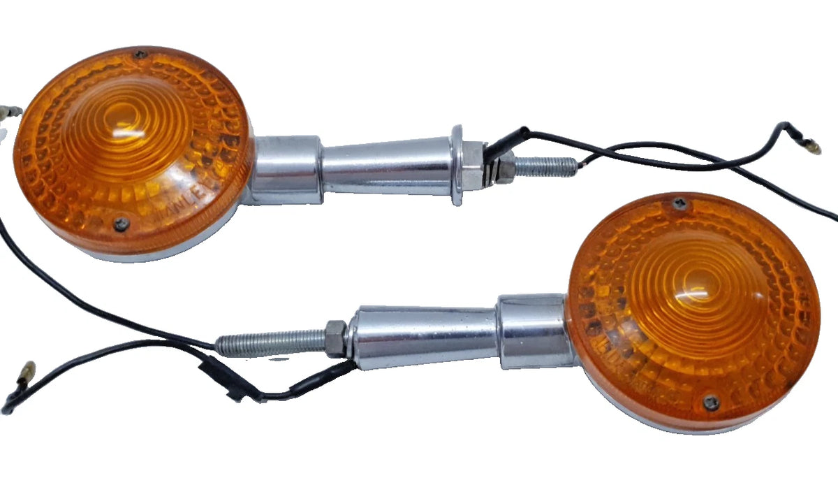 Clignotants avant Yamaha XS 400 SE 1981 Réf : 1U4-83320-40-93