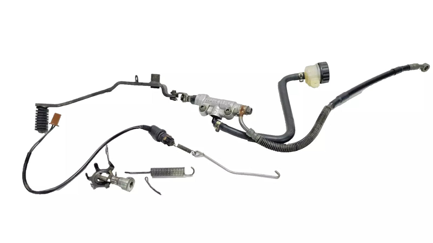 Maître cylindre de frein arrière Yamaha TDR 125 2002 Réf : 3XP-2583V-00