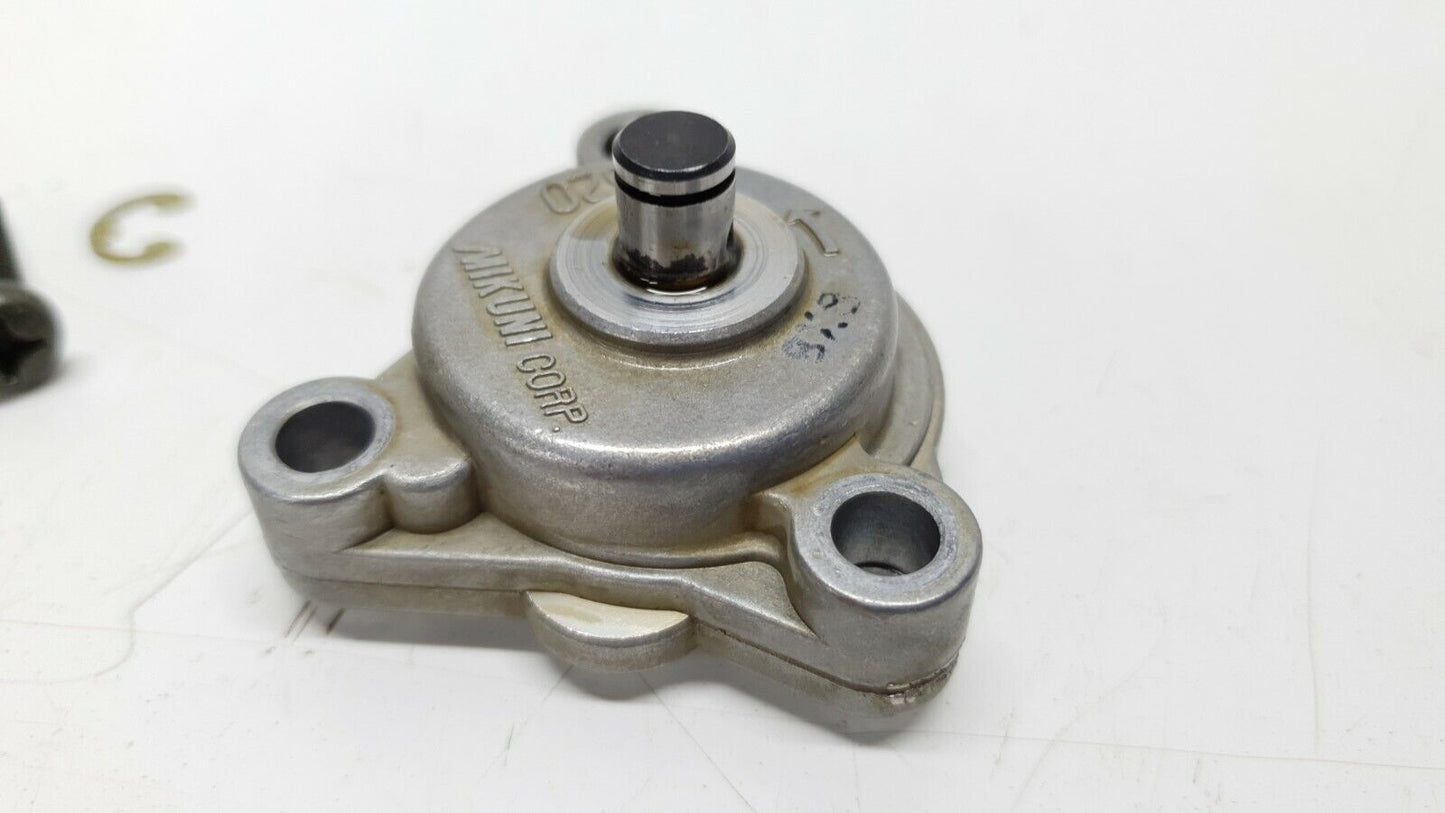 Pompe à huile MIKUNI Suzuki TU-X 125 1999-2001 Réf : 16400-05201-000 Oil pump