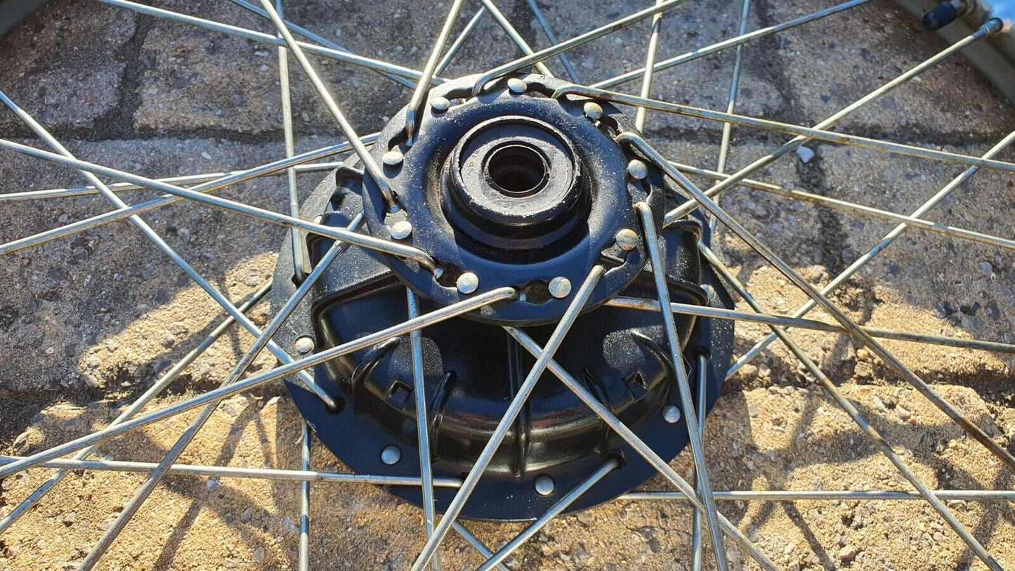 Roue avant Suzuki TSX 125 1984 Réf : 55311-01A10-000 Front wheel