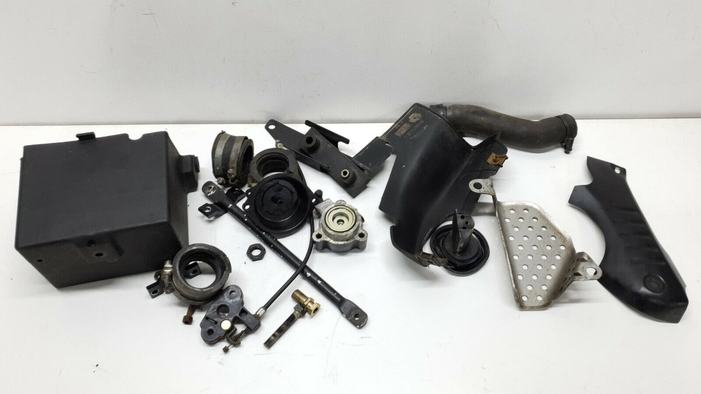 Diverses pièces de carrosserie Triumph 900 Tiger 1994 Parts