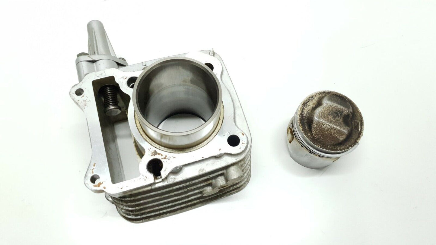 Cylindre & piston 57mm Suzuki GN125 1982-2001 Réf : 11210-05203-0F0 Cylinder