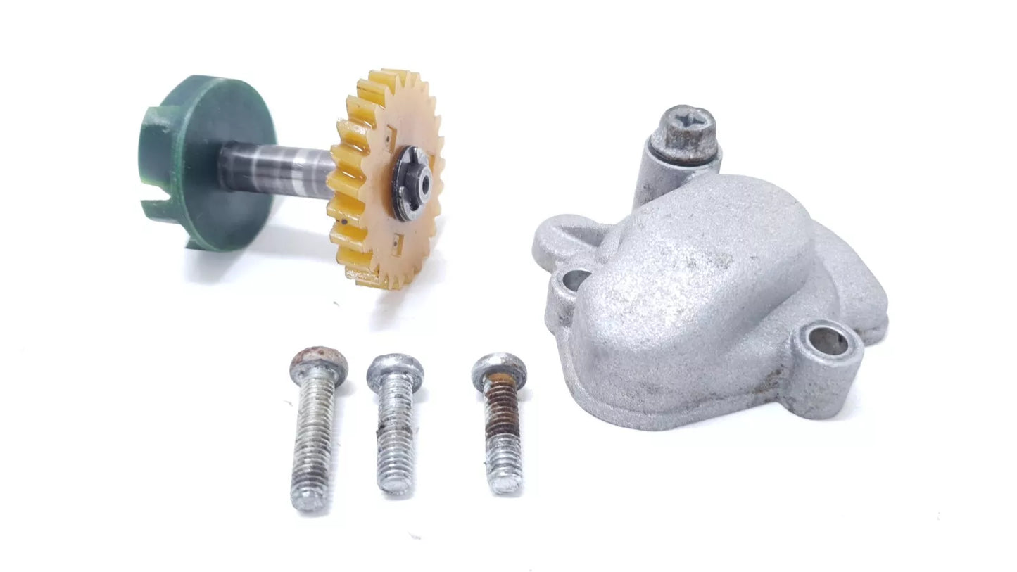 Pompe à eau Yamaha DT125LC 1982 n°2