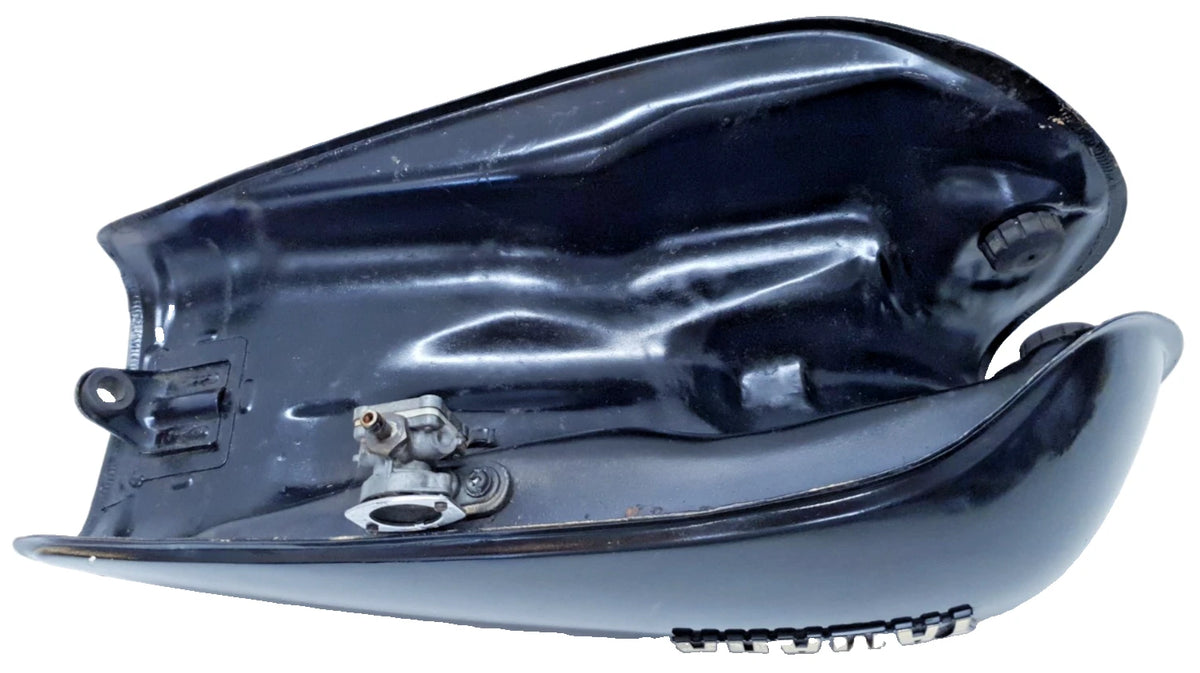 Réservoir d'essence Yamaha XS 400 SE 1981 Réf : 3N6-24110-00-01