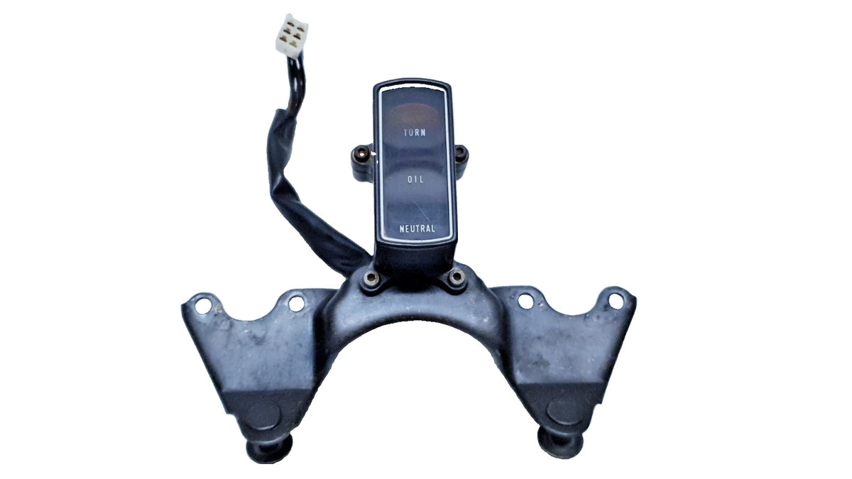 Support compteur et boitier témoin Yamaha XS 400 SE 1981 Réf : 2G2-83569-00