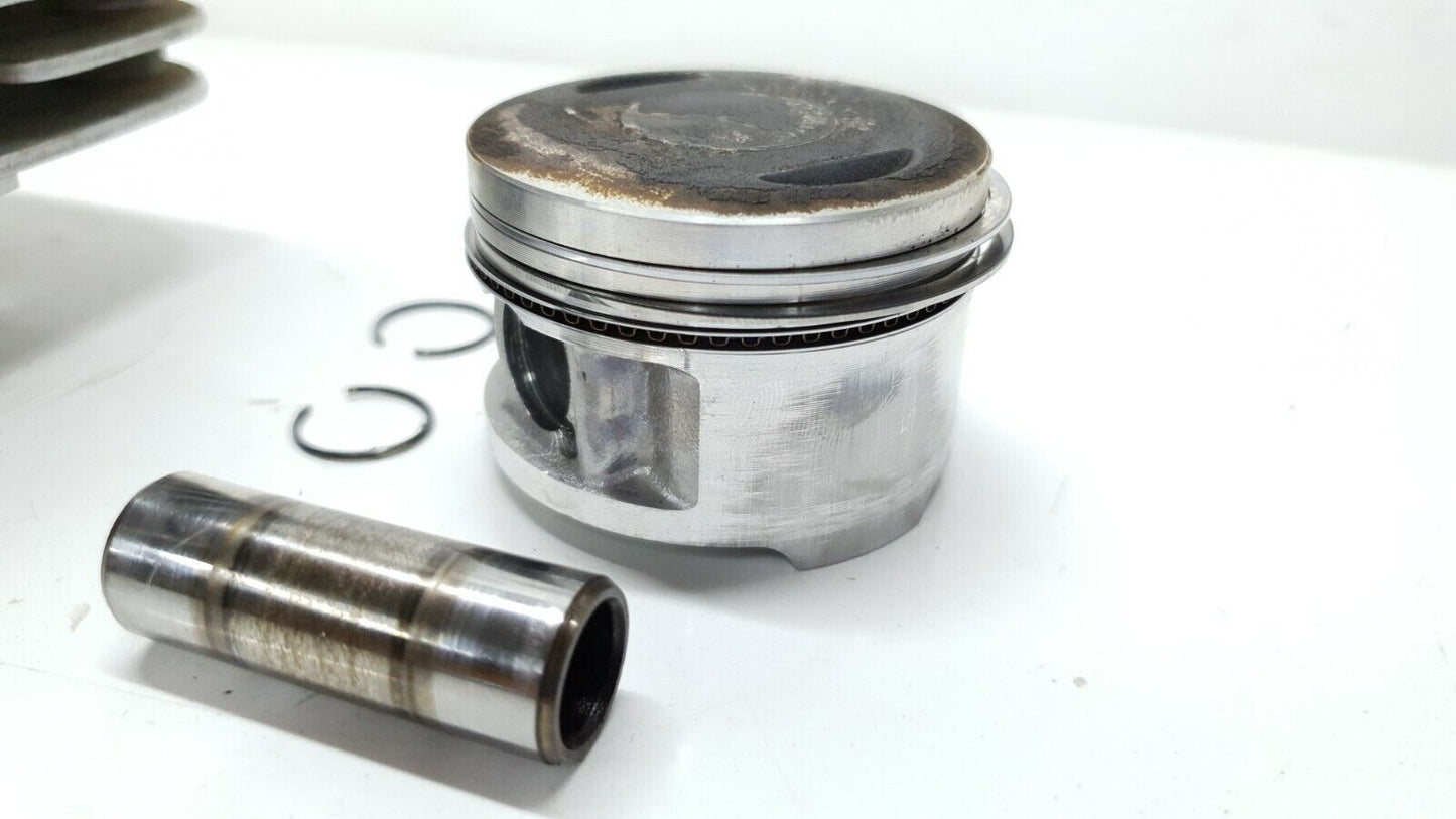 Cylindre & piston 54mm Yamaha XT125X 2008 Réf : 5VLE13101000 Cylinder