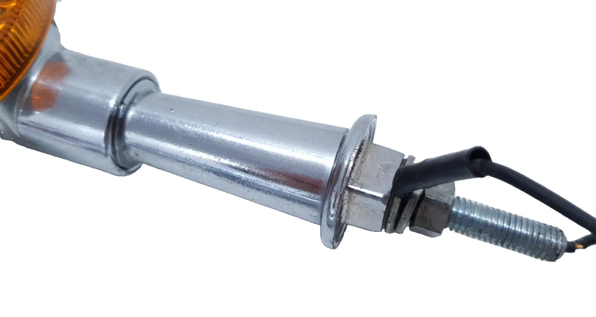 Clignotants avant Yamaha XS 400 SE 1981 Réf : 1U4-83320-40-93