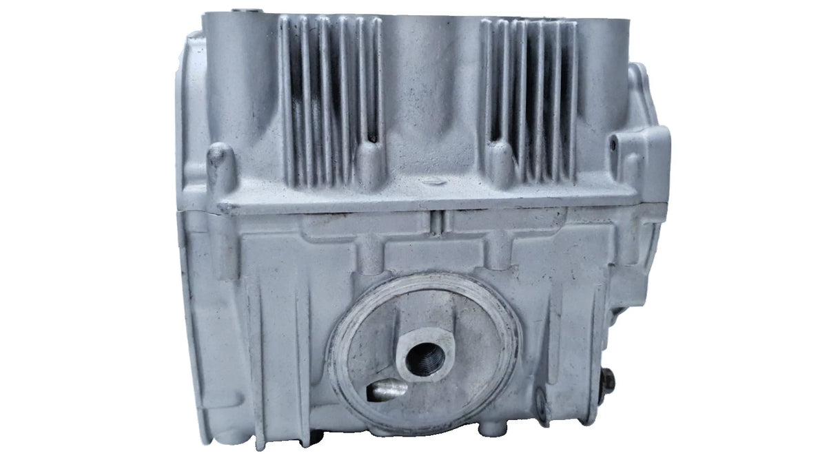 Carters moteur centraux Yamaha XS 400 SE 1981 Réf : 1L9-15100-01